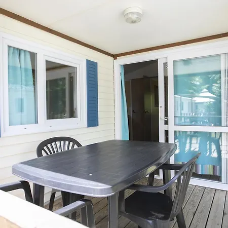 Village de vacances La Bastide 3*