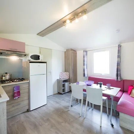 Village de vacances La Bastide 3*