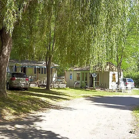 La Bastide פארק נופש 3*